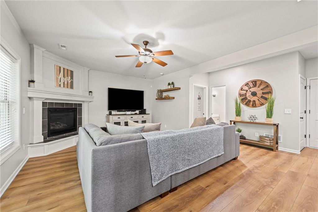 5254 N Walnut Street