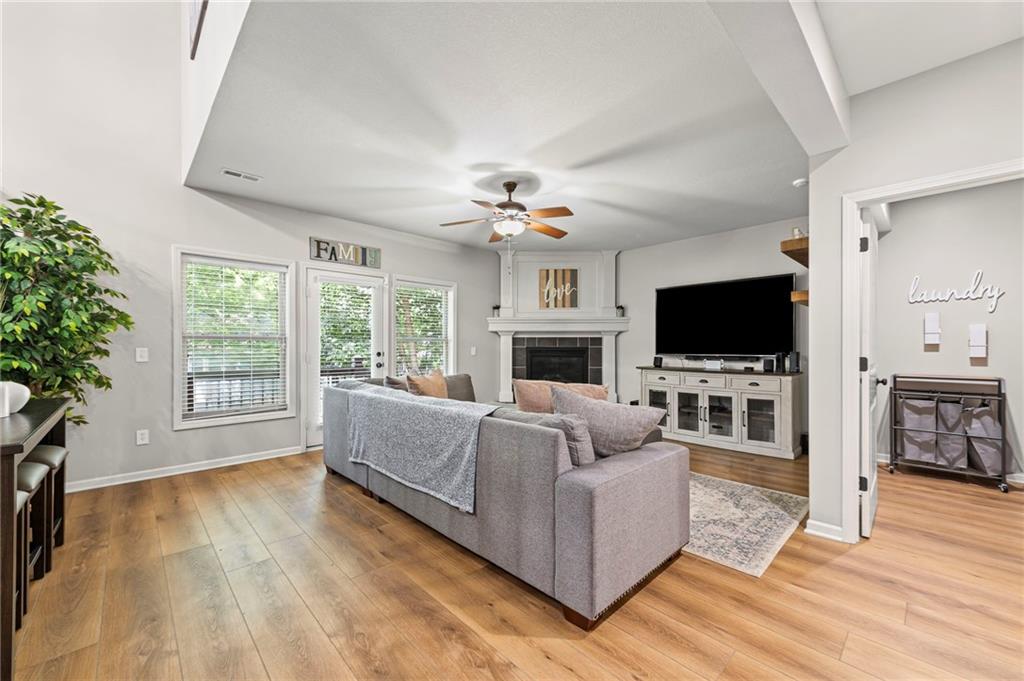 5254 N Walnut Street