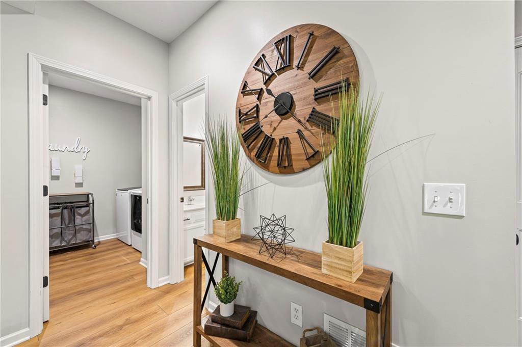 5254 N Walnut Street