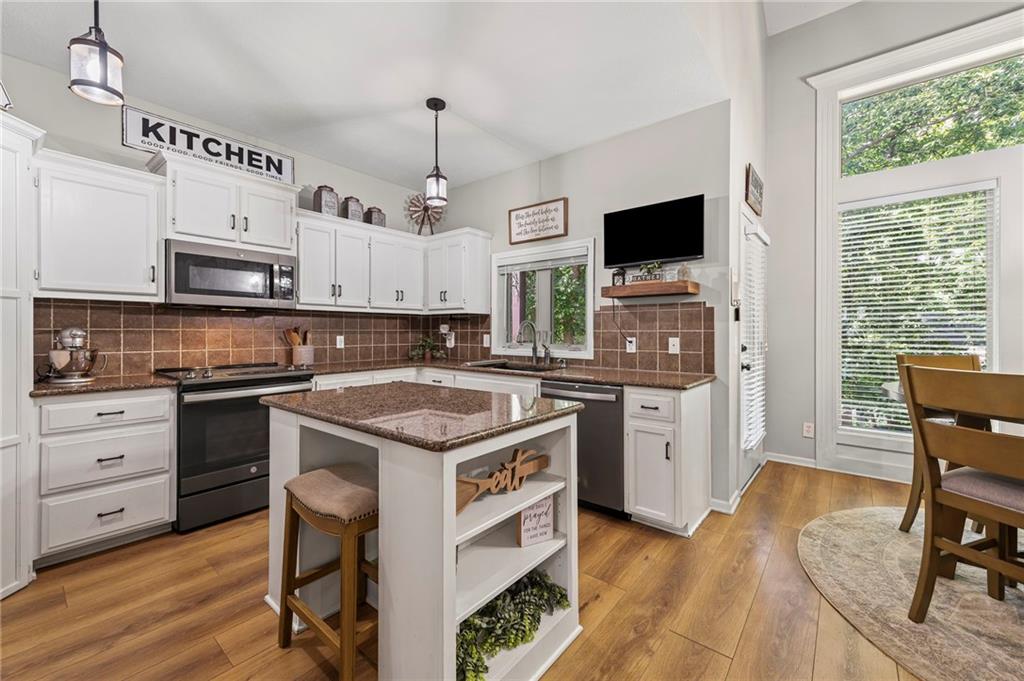 5254 N Walnut Street