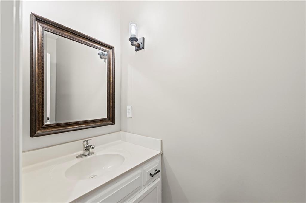 5254 N Walnut Street