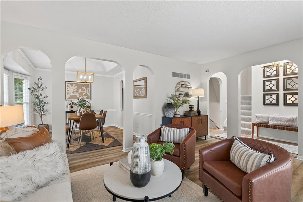 1917 E Jamestown Drive