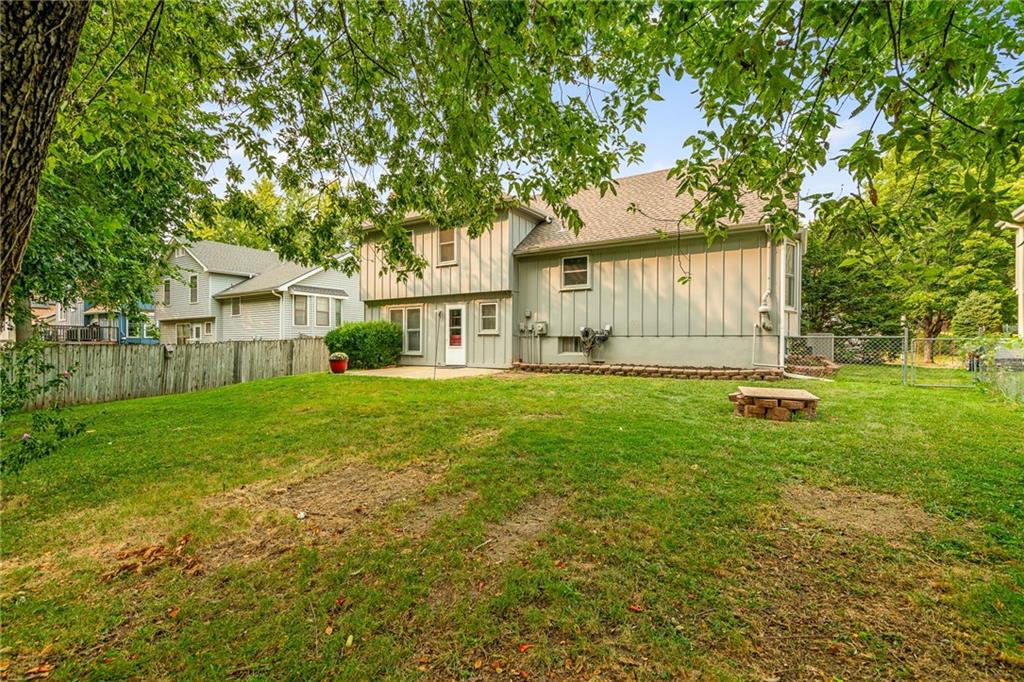 1917 E Jamestown Drive