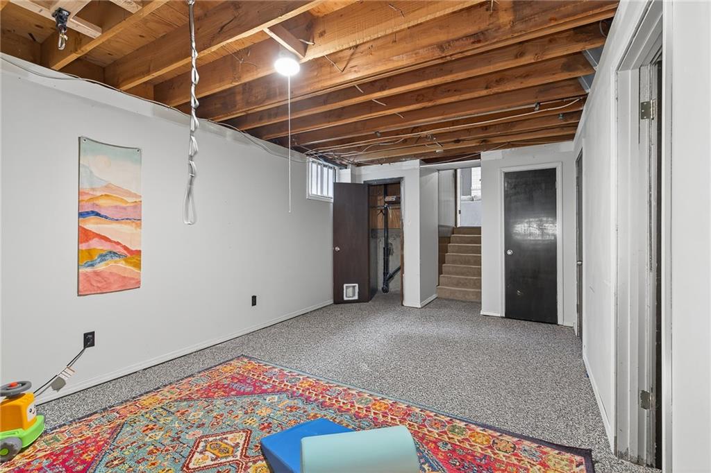 1917 E Jamestown Drive