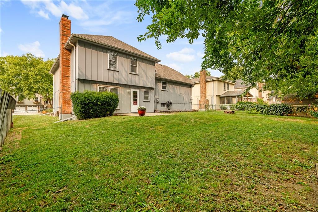 1917 E Jamestown Drive