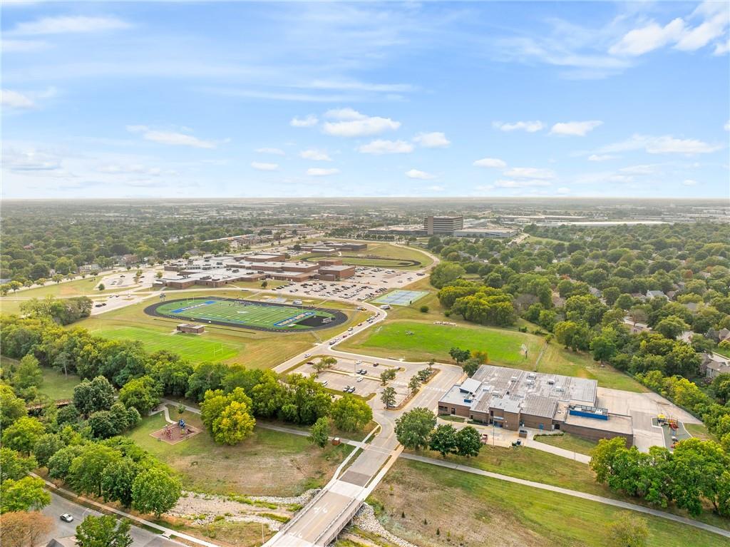 1917 E Jamestown Drive