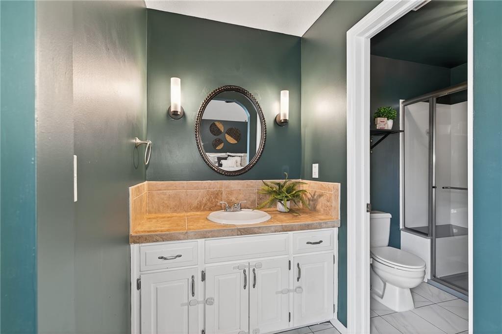 1917 E Jamestown Drive