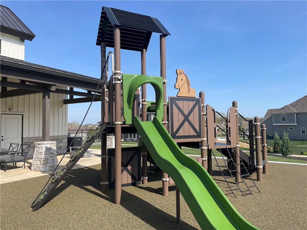 17016 Parkhill Street