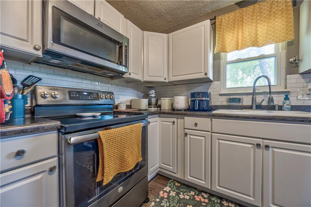 309 SW Moreland School Road