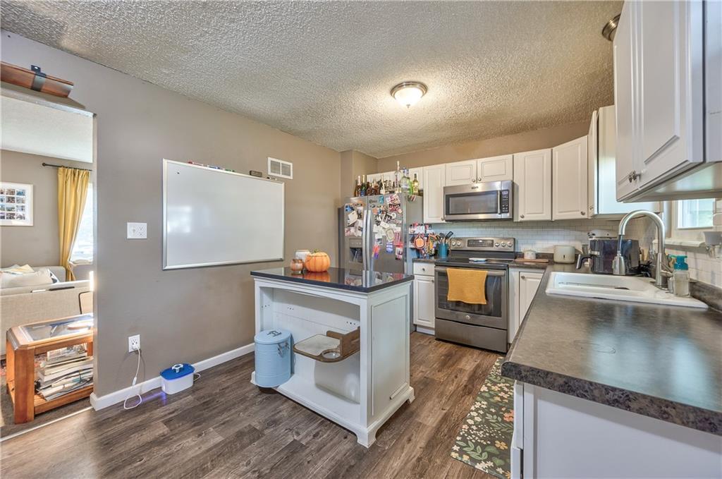 309 SW Moreland School Road