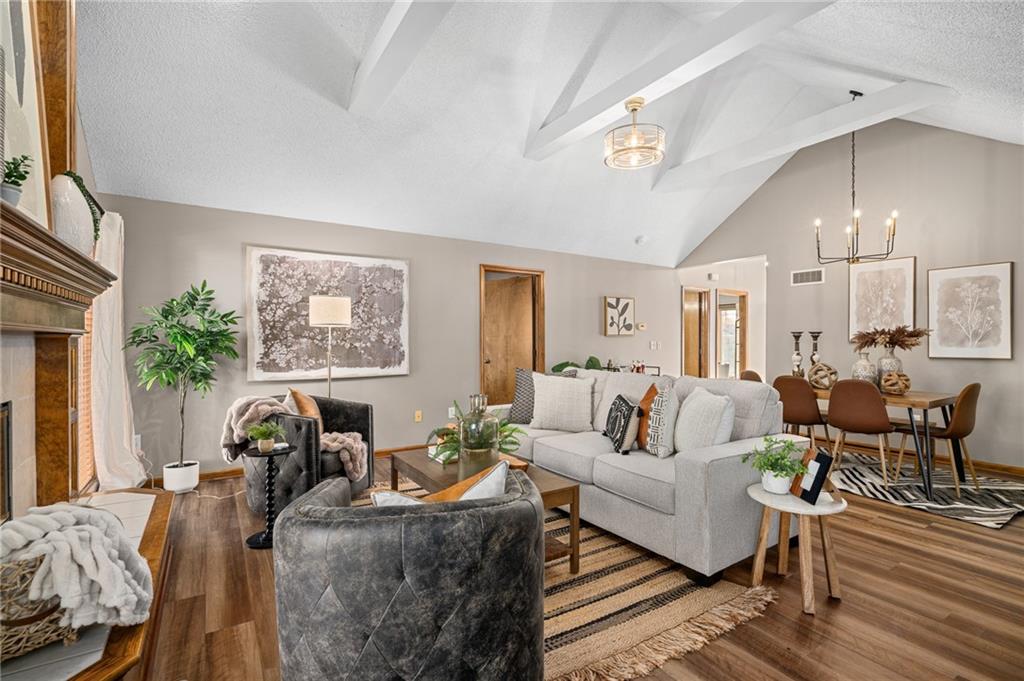 8531 N Chatham Circle