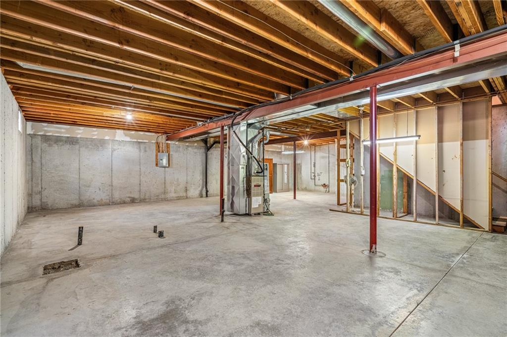 8531 N Chatham Circle