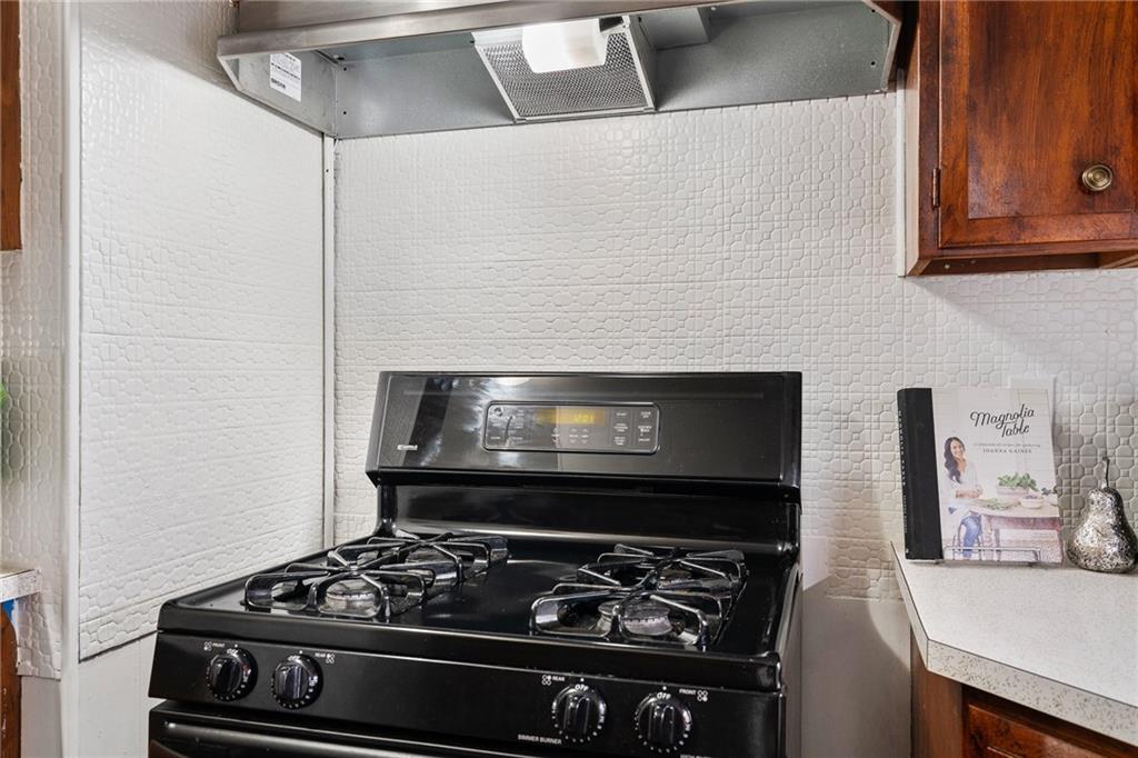 1281 Buchanan Street