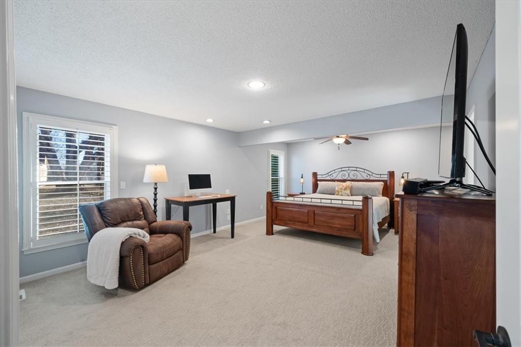 12001 W 154th Terrace