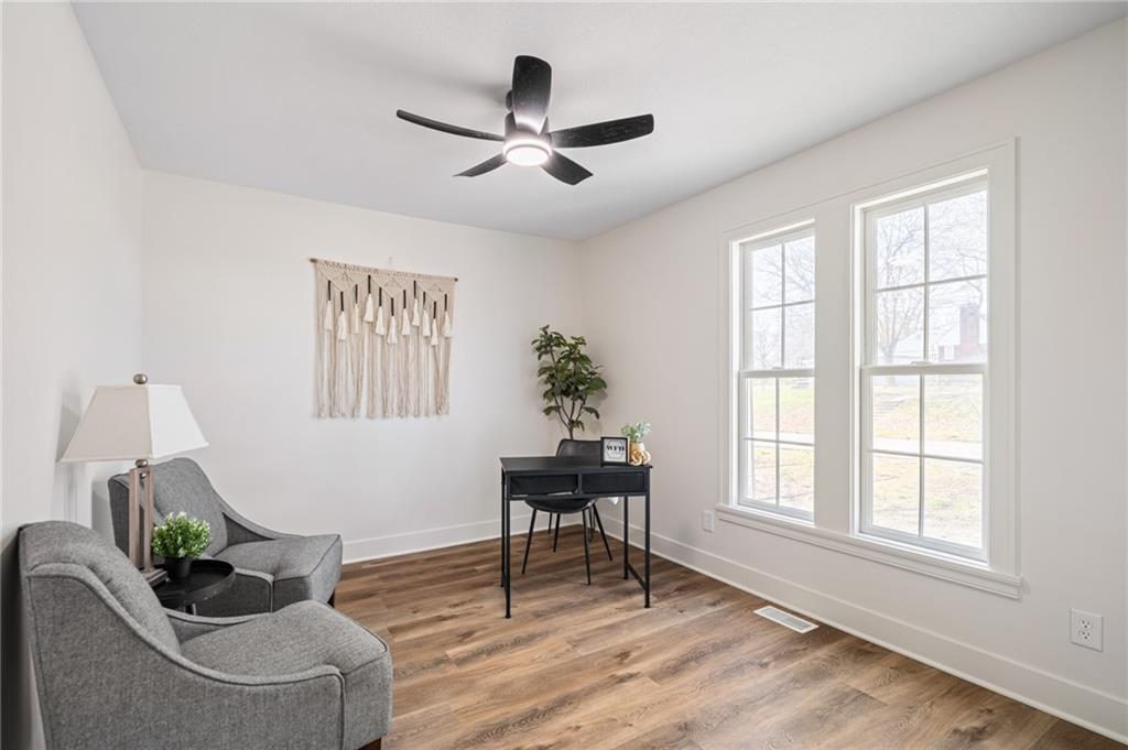 1339 S Hocker Avenue