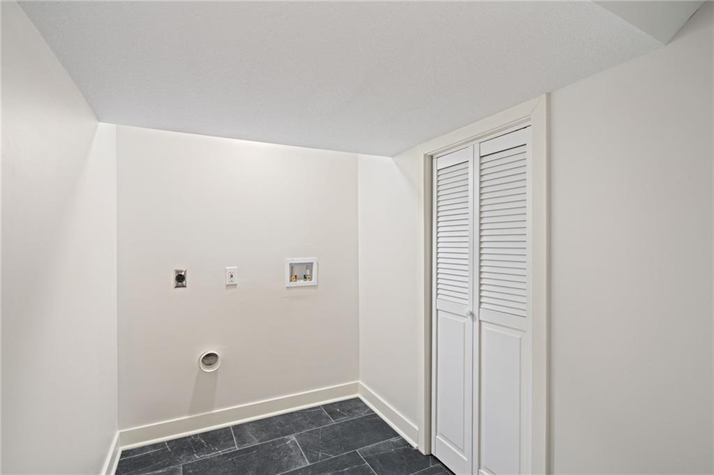 1339 S Hocker Avenue