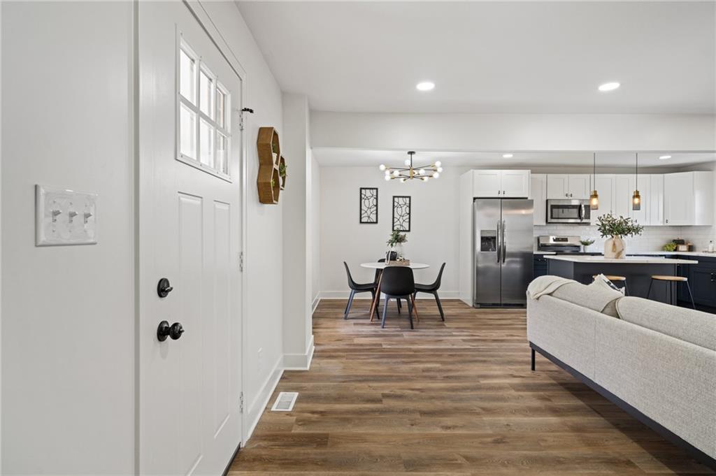 1339 S Hocker Avenue