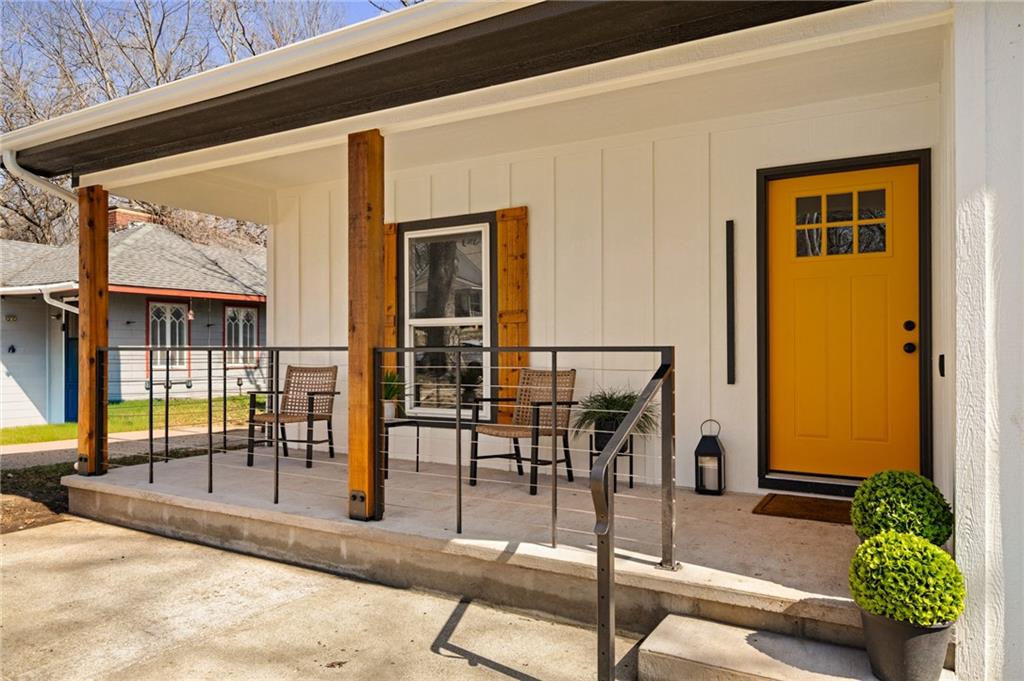 1339 S Hocker Avenue