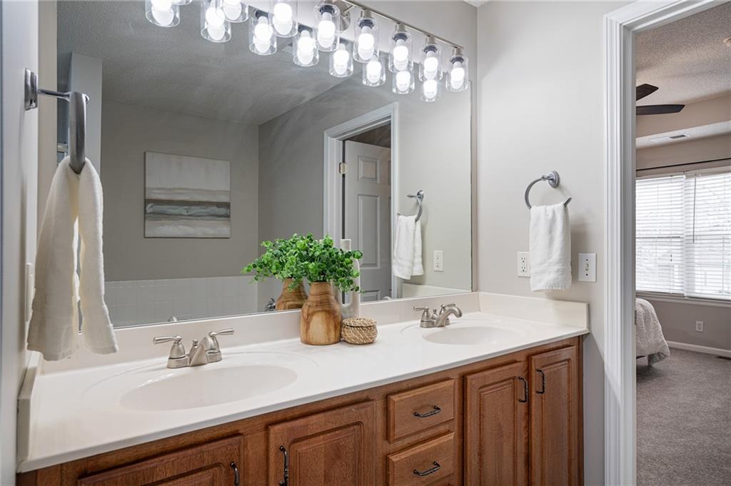 22707 W 73rd St Street