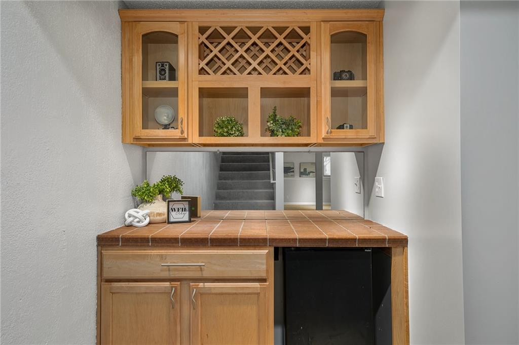 22707 W 73rd St Street