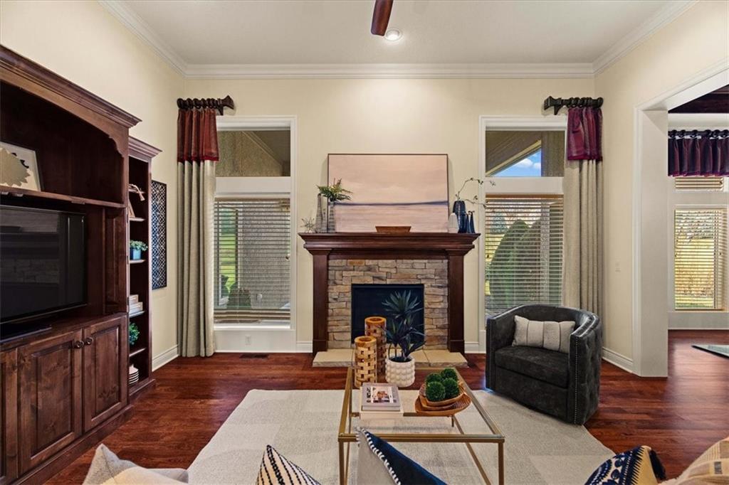 15204 Fontana Street