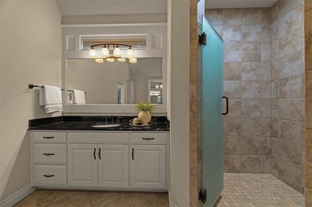 15204 Fontana Street