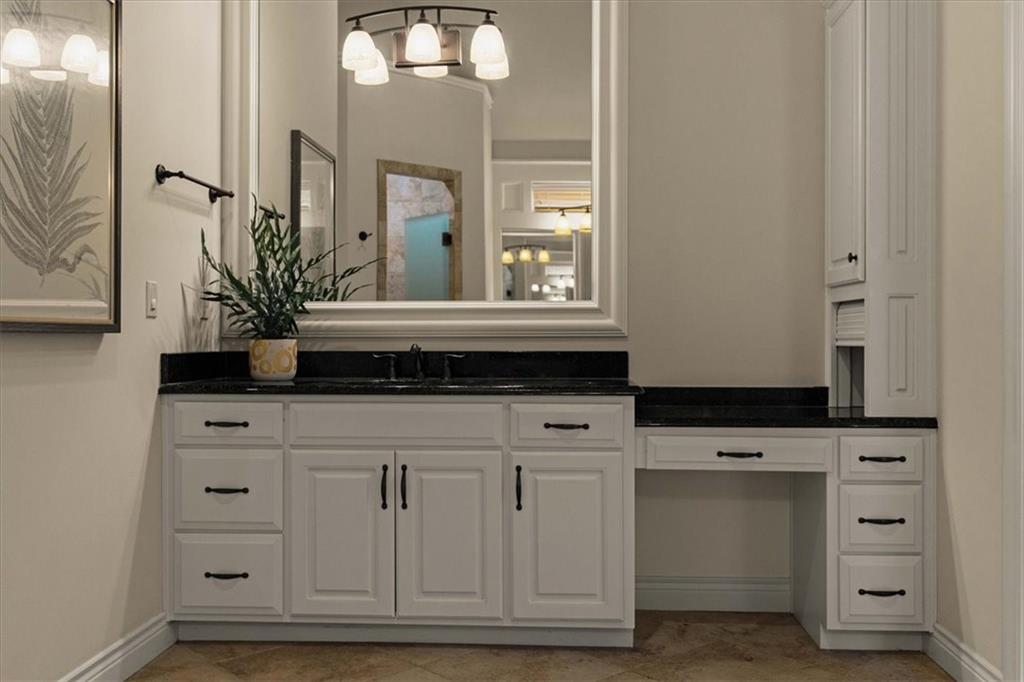 15204 Fontana Street