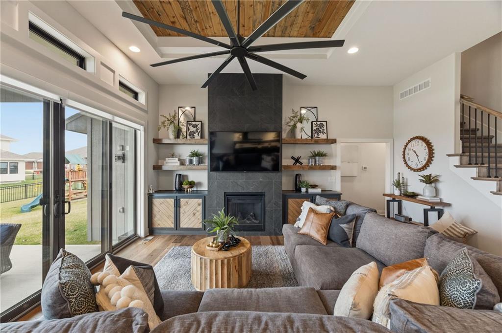 4713 NE Freehold Drive