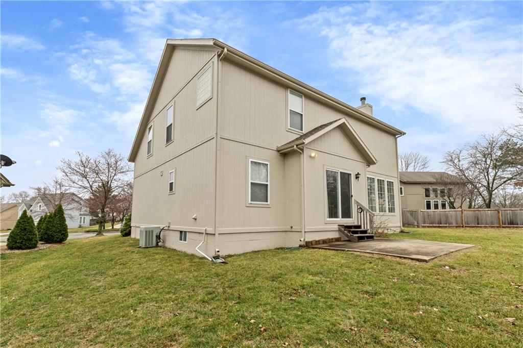 12407 England Street