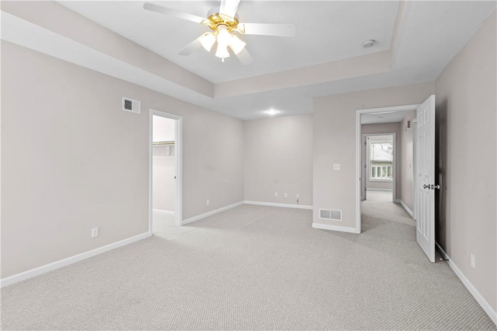 12407 England Street