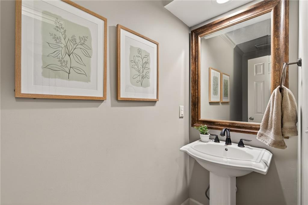 8509 NW Winter Avenue