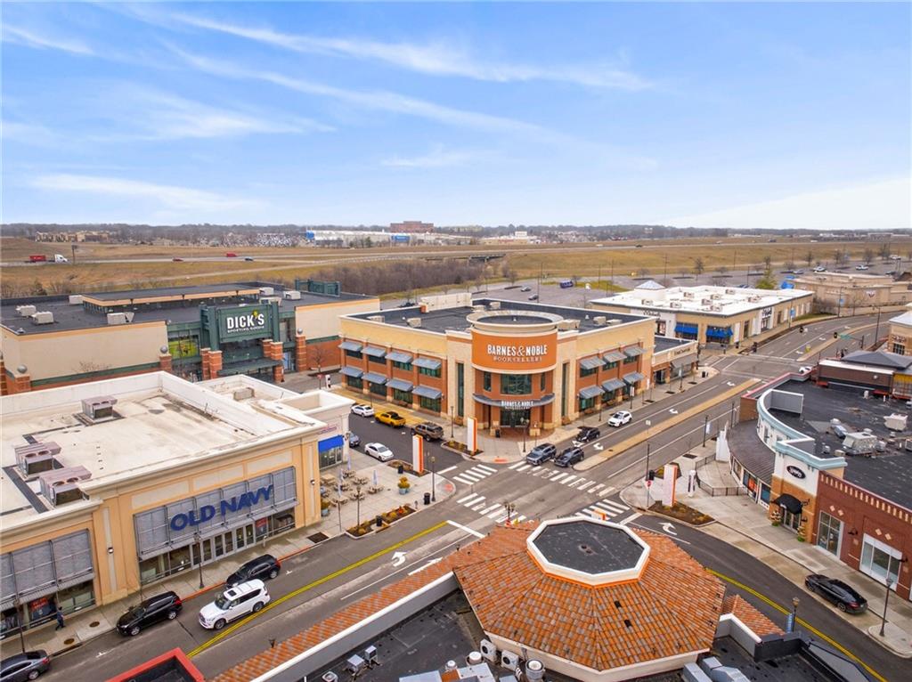 8509 NW Winter Avenue