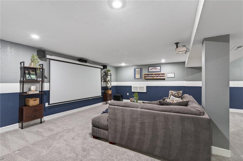 8509 NW Winter Avenue