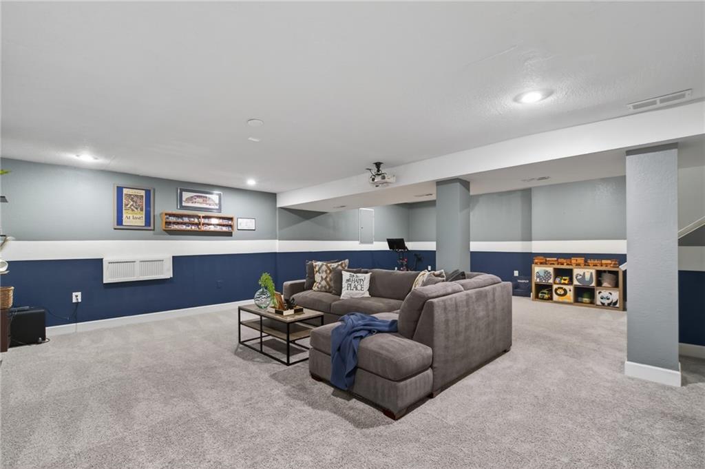 8509 NW Winter Avenue