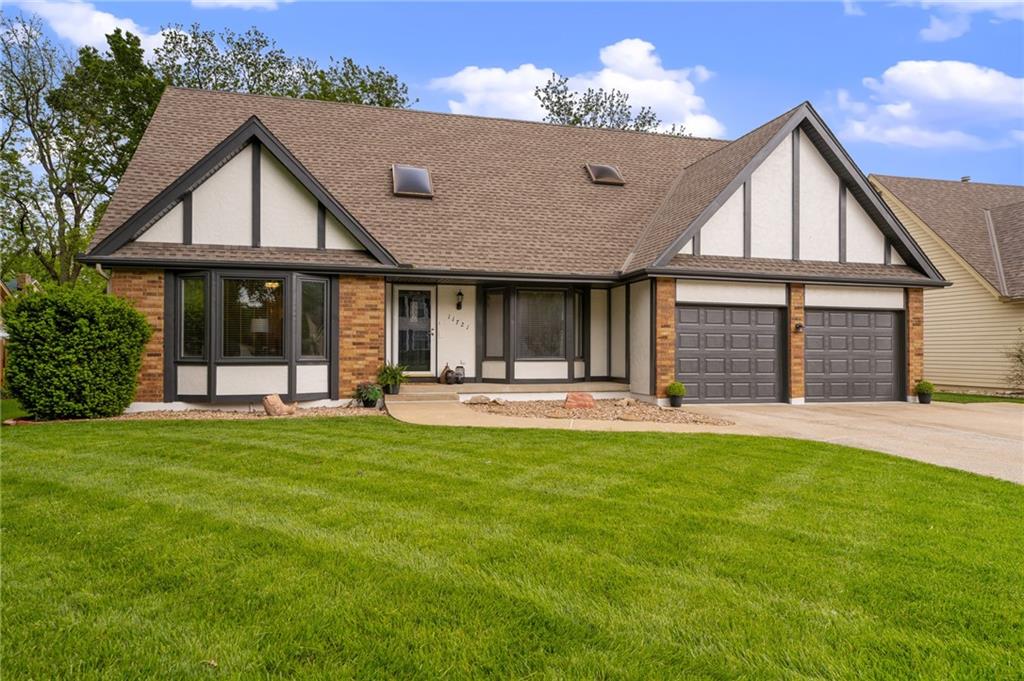 11721 Hemlock Street