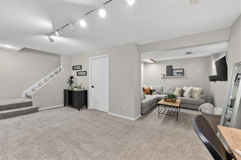 12404 S Seminole Drive