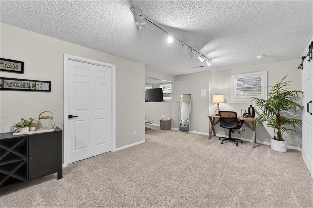 12404 S Seminole Drive