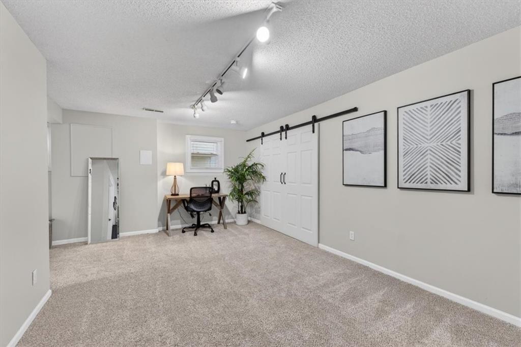 12404 S Seminole Drive