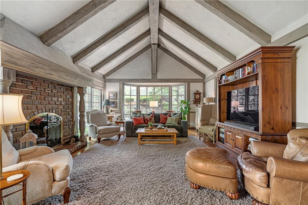 2003 W 69 Terrace
