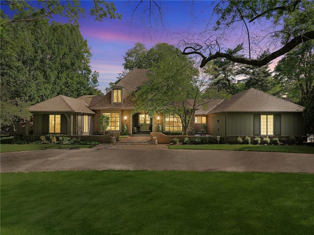 2003 W 69 Terrace