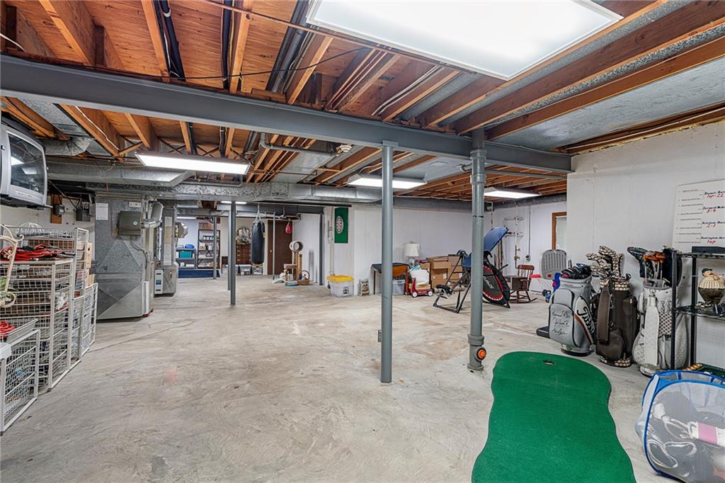 2003 W 69 Terrace