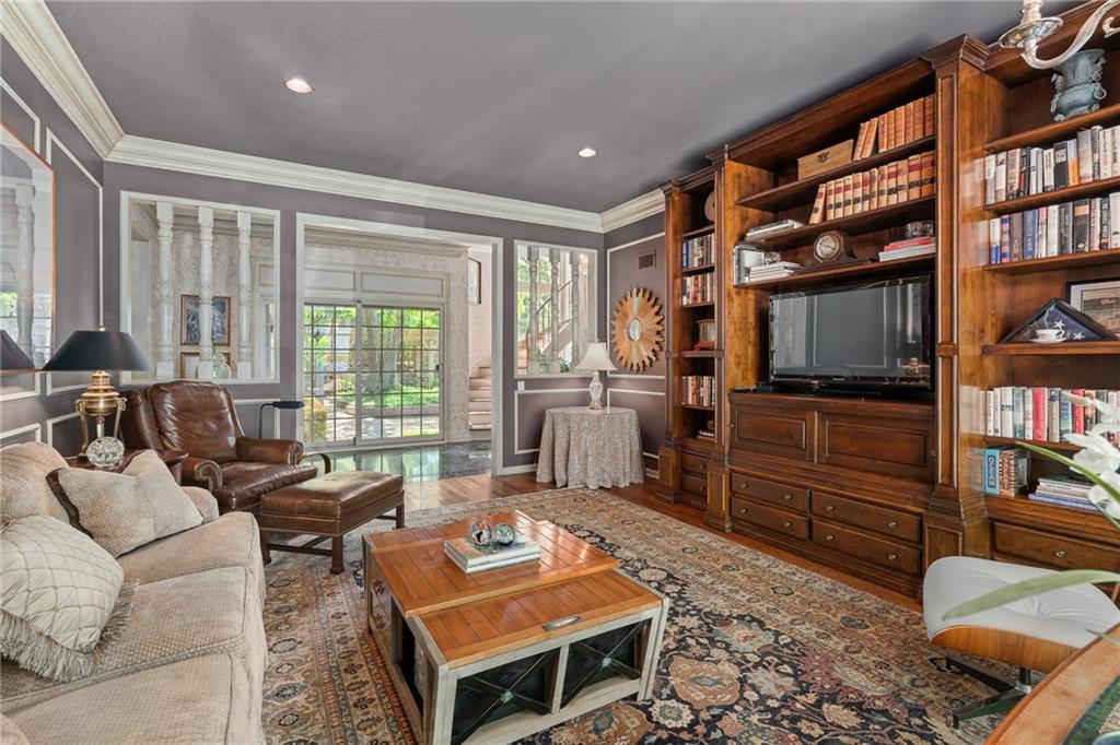 2003 W 69 Terrace