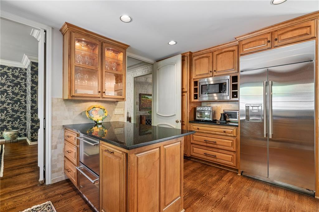 2003 W 69 Terrace