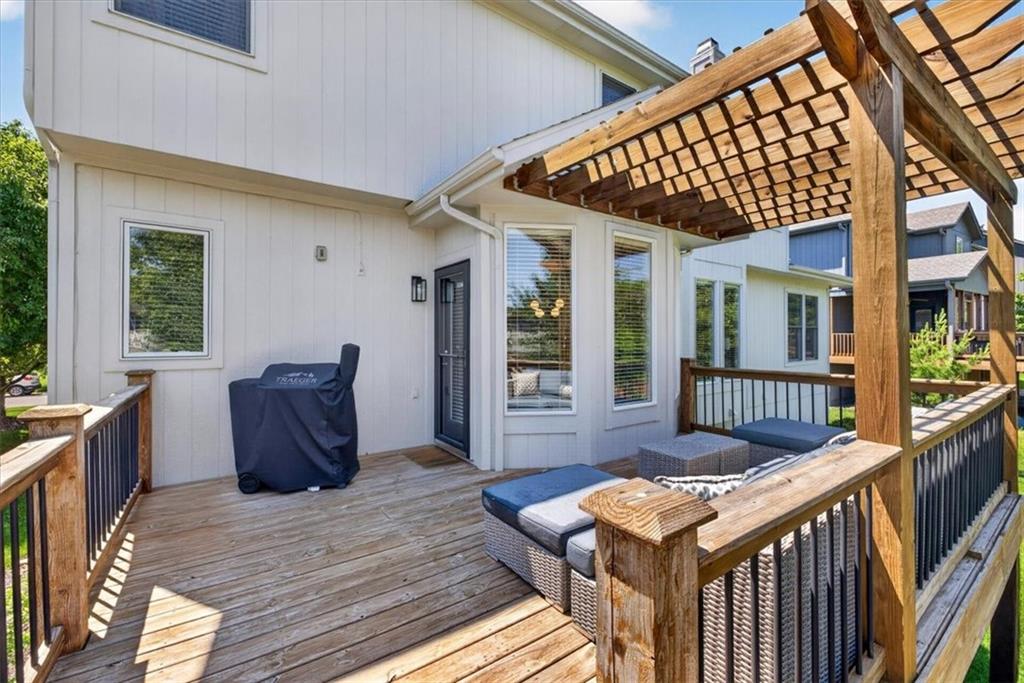 21612 W 100 Terrace