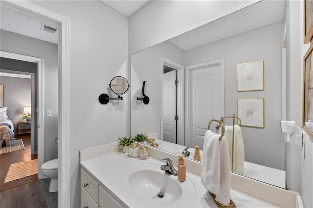 21612 W 100 Terrace