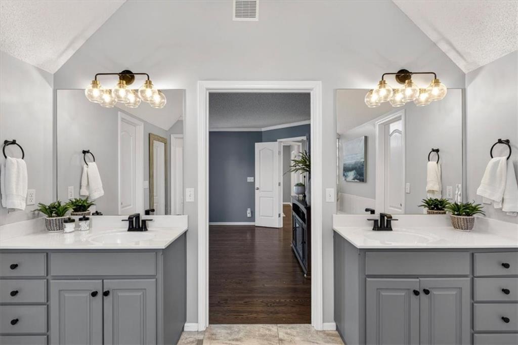 21612 W 100 Terrace