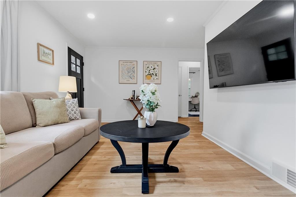 7620 Rainbow Drive