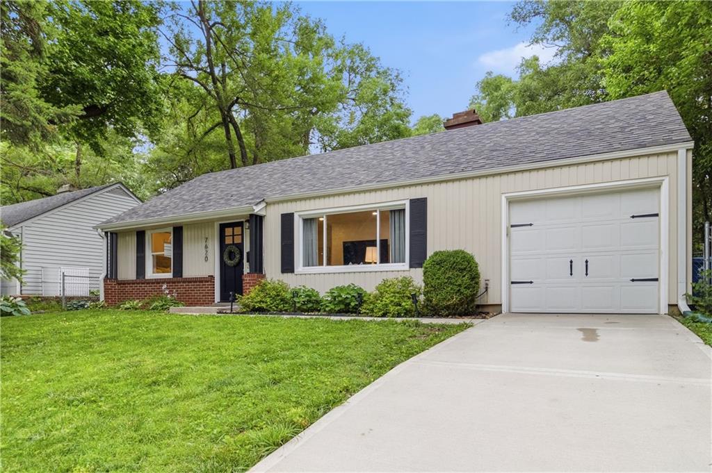 7620 Rainbow Drive