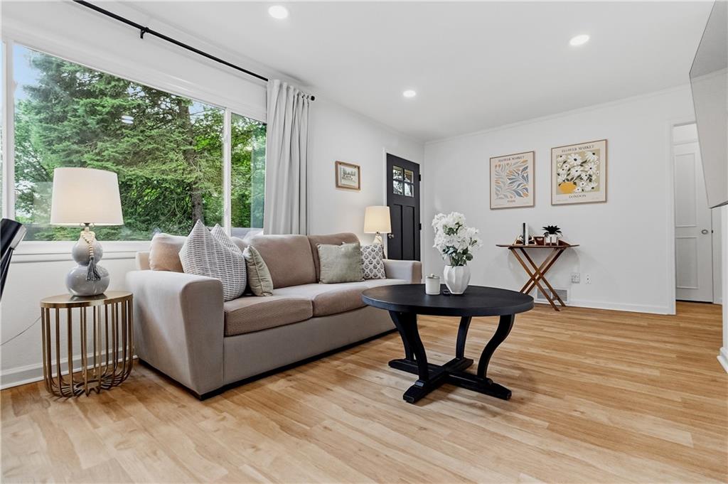 7620 Rainbow Drive