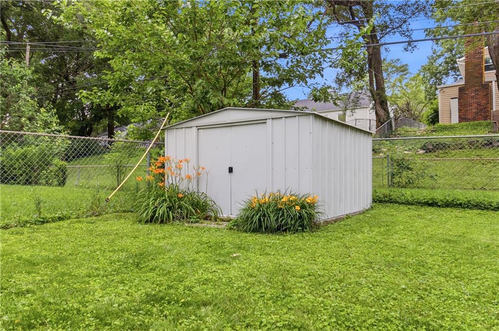 7620 Rainbow Drive